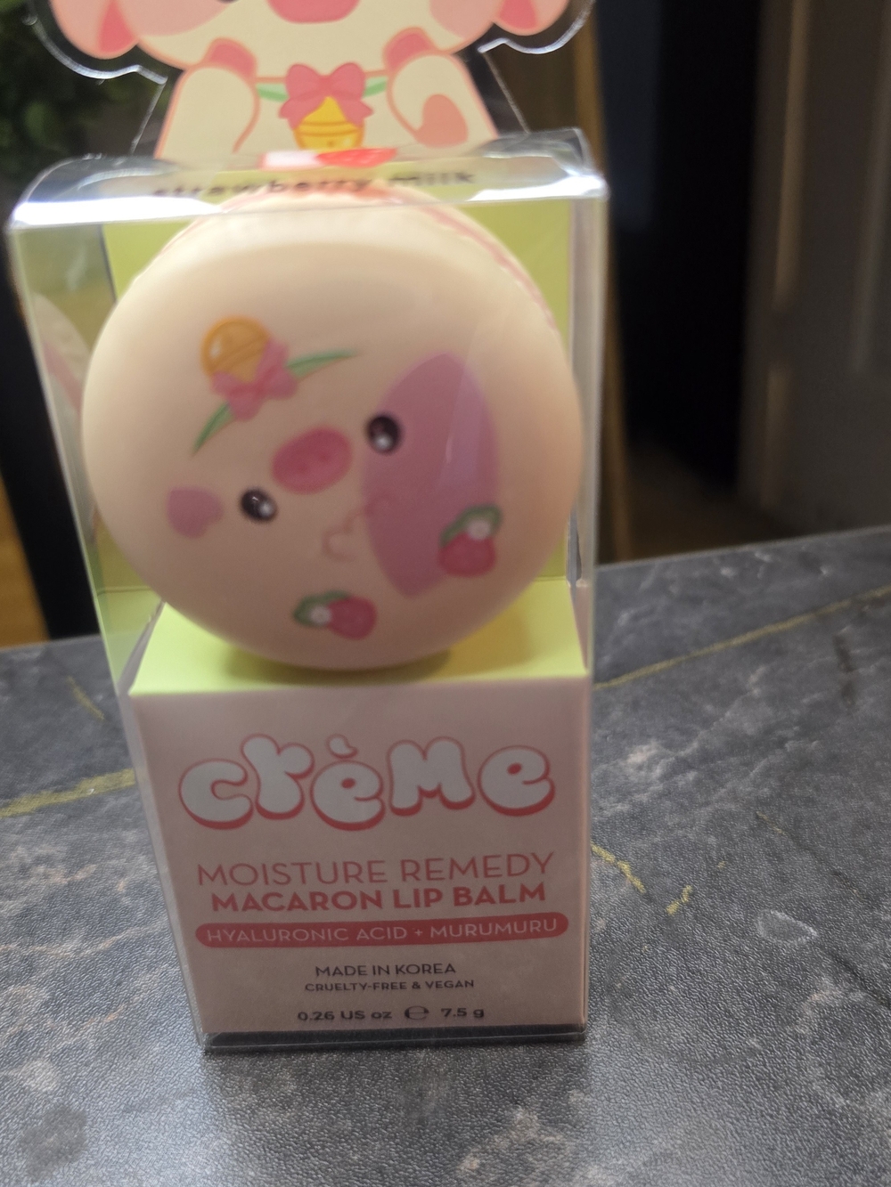 Crème Moisture Remedy Macaron Lip Balm - Strawberry Milk